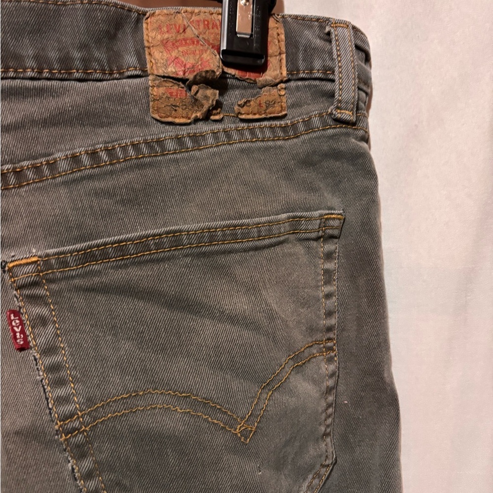 Levi’s 505 Straight Leg Jeans. Authentic Heavy Distress. Broken-In Denim